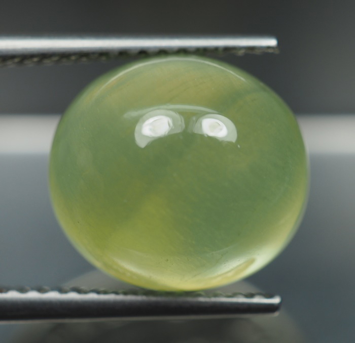 พรีไนท์ (Prehnite) 7.35 กะรัต