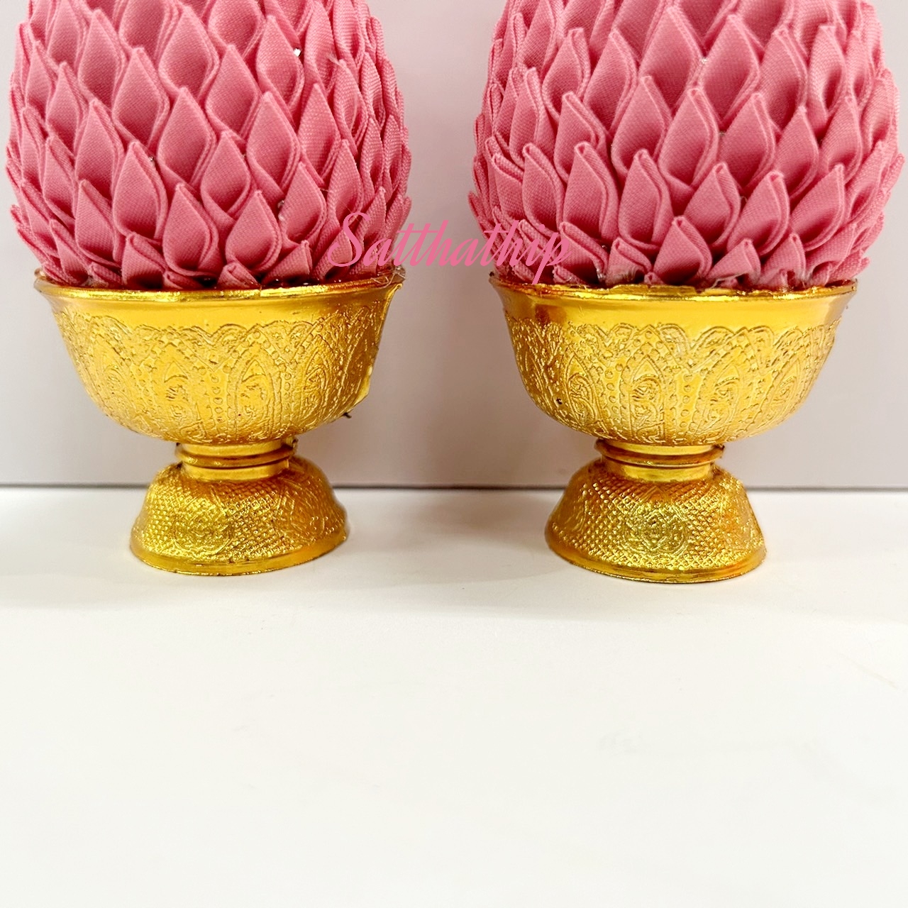 พานพุ่ม - พานพุ่มผ้าสีชมพู - พานพุ่มสีชมพู - พานพุ่มสักการะสีชมพู