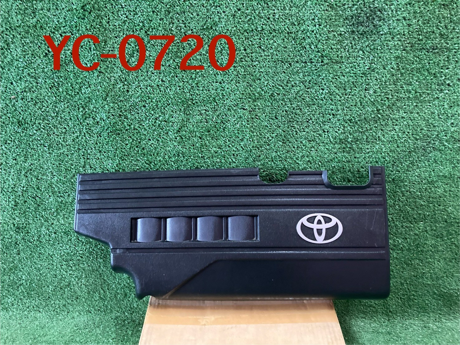 ฝาครอบเครื่องยนต์ Toyota Yaris 2013-2015+ แท้มือสอง