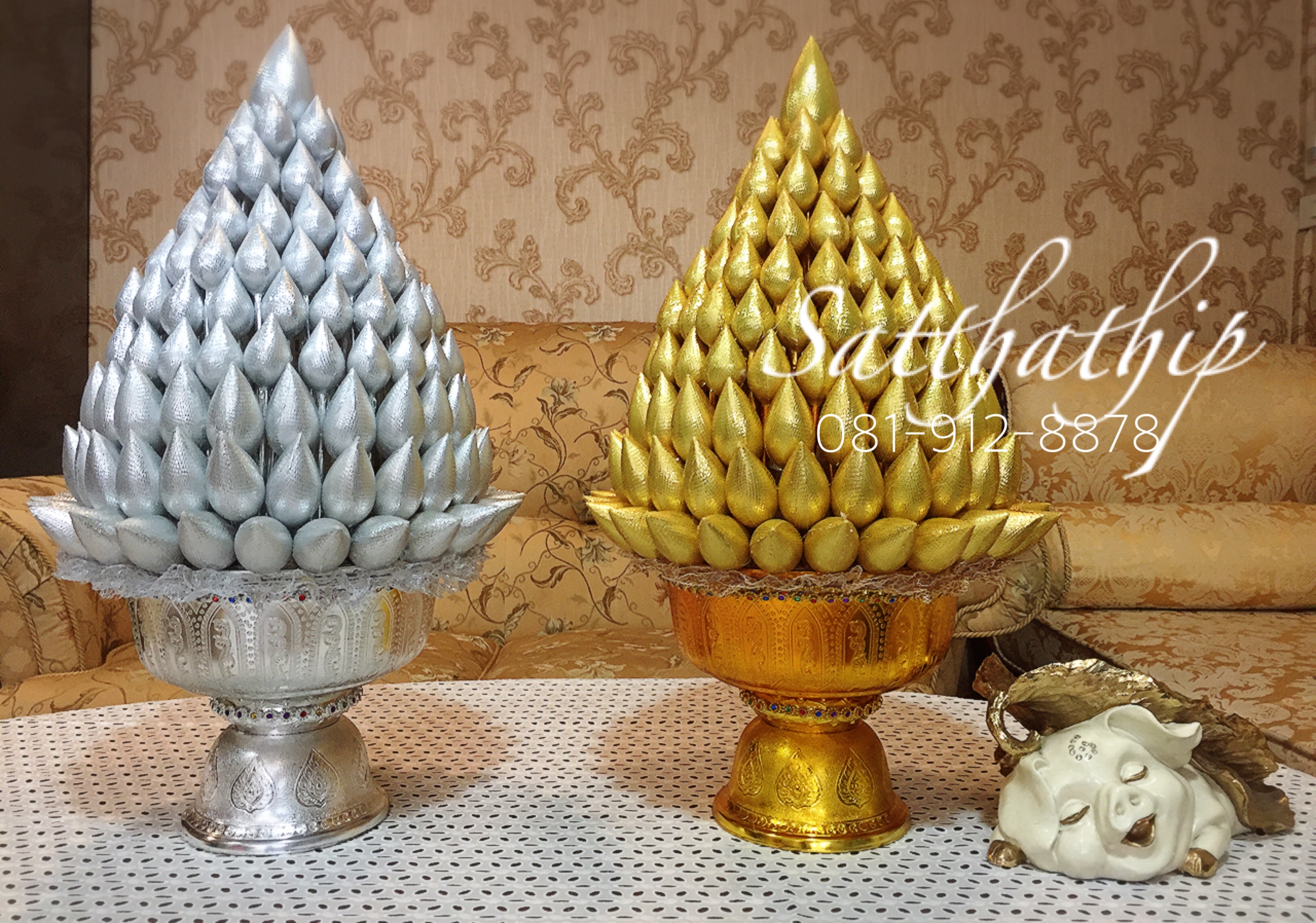 พานพุ่มดอกบัวเงินทอง