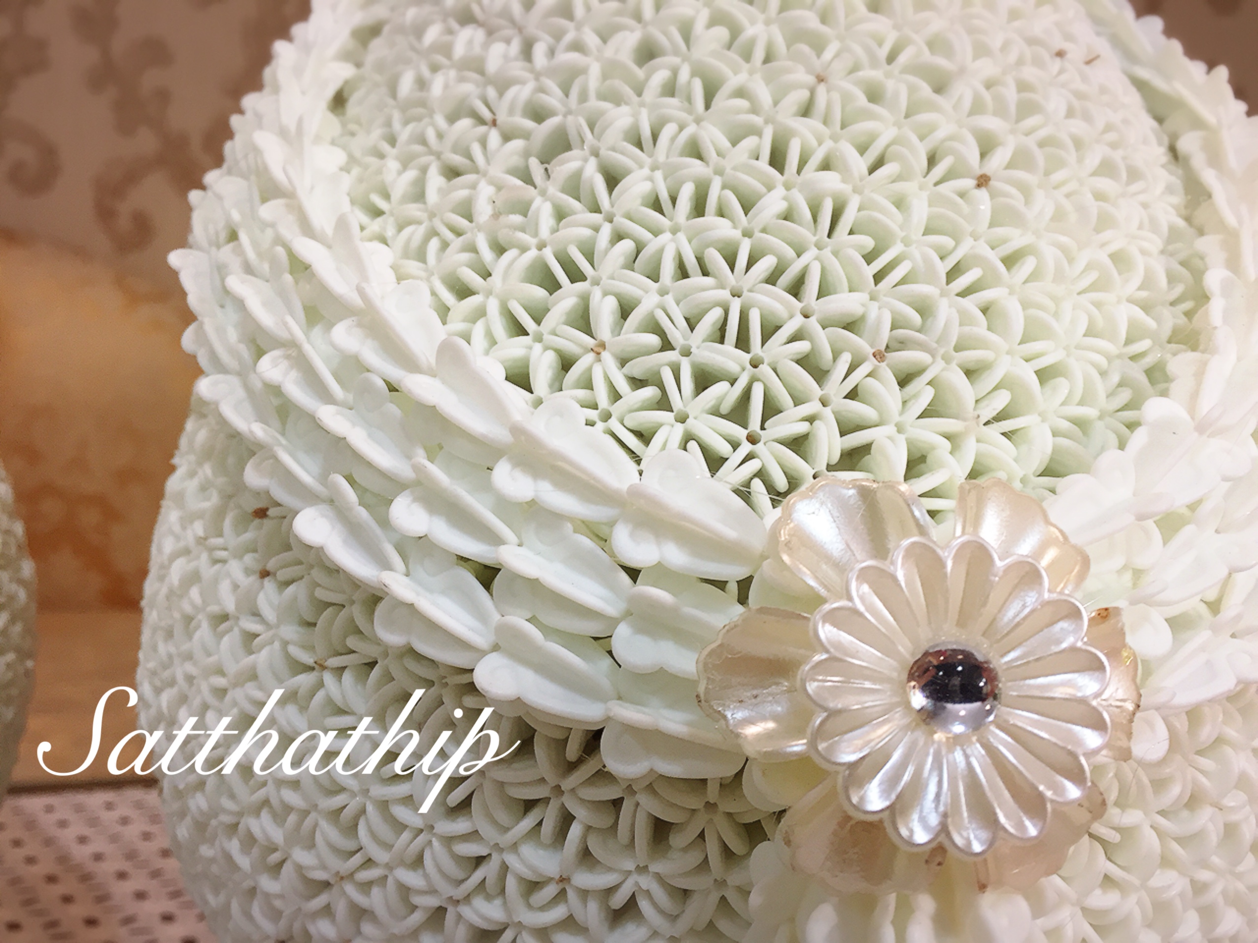 พานพุ่ม - พานพุ่มสักการะ - พานพุ่มดอกรัก - พานพุ่มดอกรักประดิษฐ์ (พลาสติก) - พานพุ่มสีขาว - Panpum