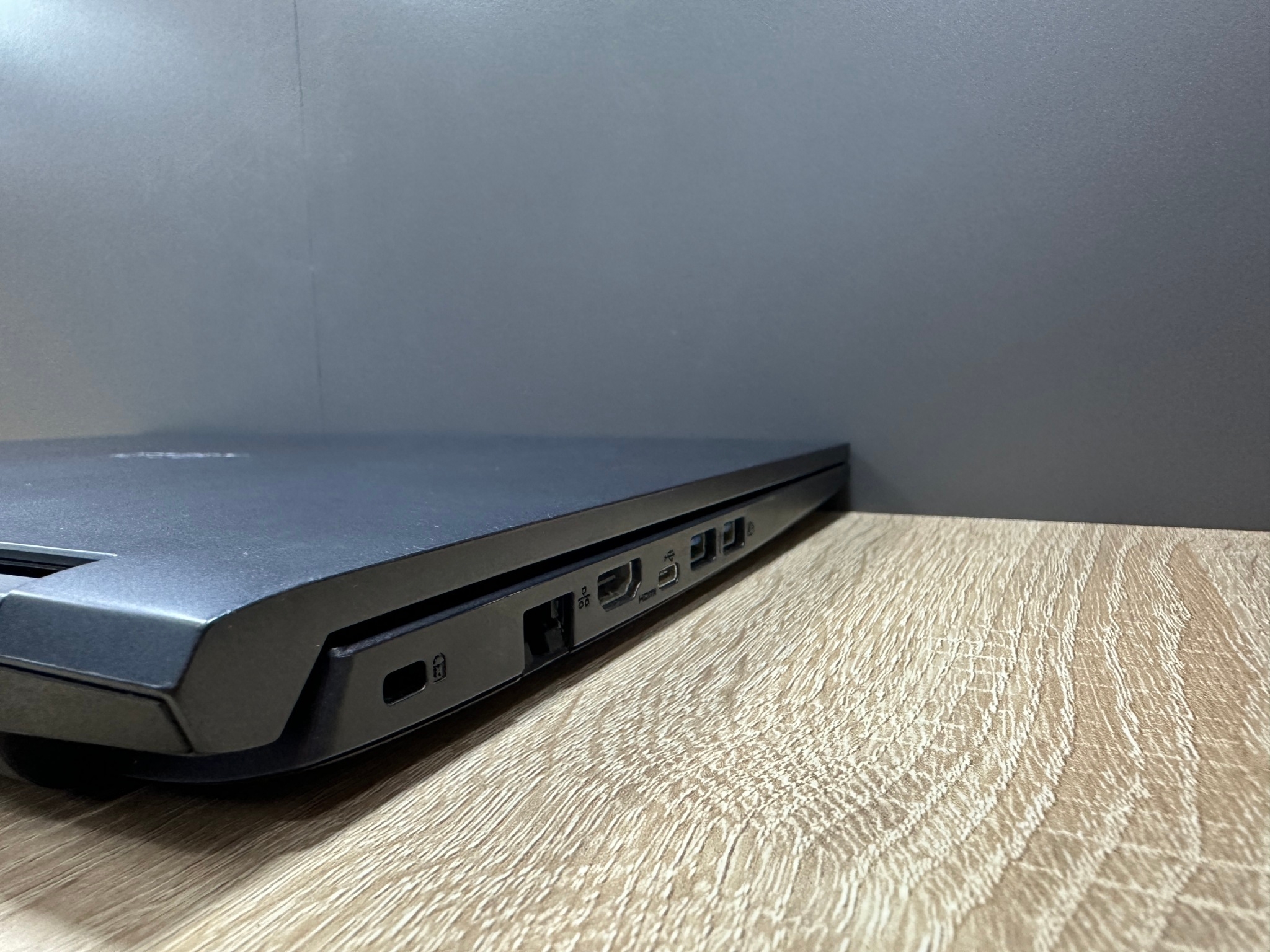 ACER ASPIRE 7 A715-42G-R4BX (CHAROCAL BLACK)