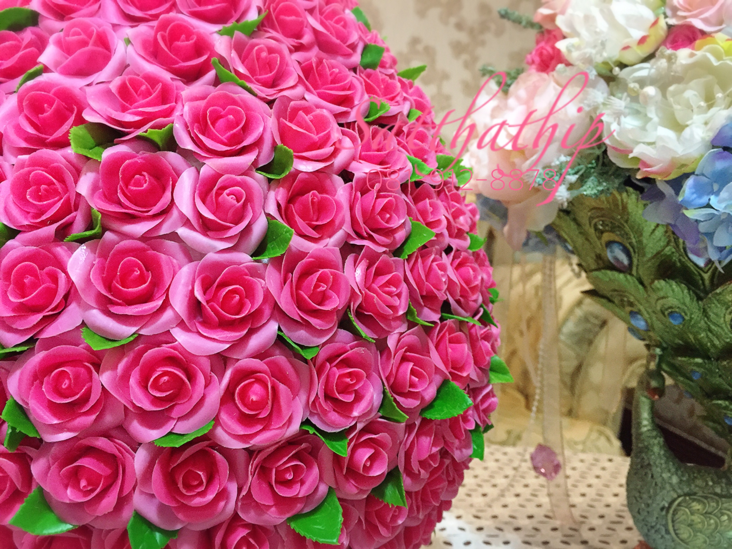 พานพุ่มดอกกุหลาบ ประดิษฐ์จากดิน [10 นิ้ว 9600 บาท/คู่]