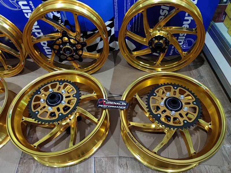 ล้อแต่ง MARCHESINI M7RS สำหรับ ZX10R 2016+