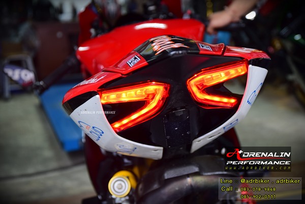 Competition Werkes-ไฟท้ายแต่ง (Integrated Tail Light) สำหรับ 899/1199 Panigale