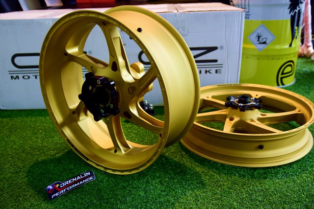 ล้อ OZ Racing 6ก้าน Gass-A สำหรับ ZX10-R 2016+