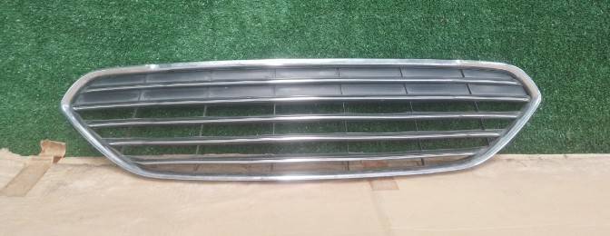 ช่องลมกระจังหน้า Ford Fiesta