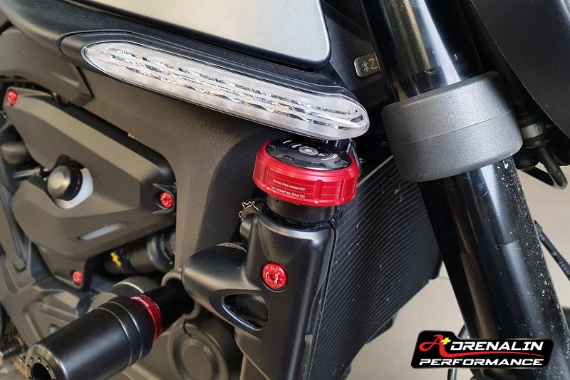 ฝาหม้อน้ำ CNCracing สำหรับ monster 821 2018+