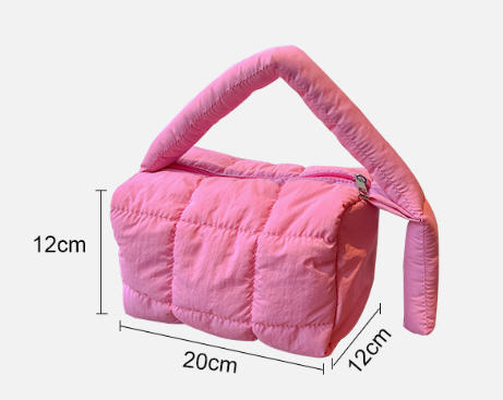 กระเป๋าใส่เครื่องสำอาง,กระเป๋าบุนวม,กระเป๋าสำหรับผู้หญิง,ขนาด18.5*12*12cm