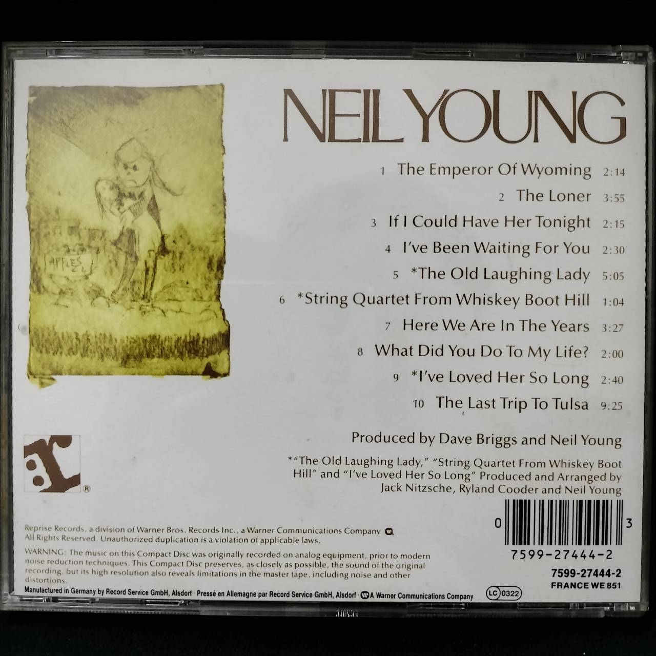 Neil Young – Neil Young / GERMANY / แผ่นด้านสกรีนมีคราบสติ๊กเกอร์ / แผ่นดี