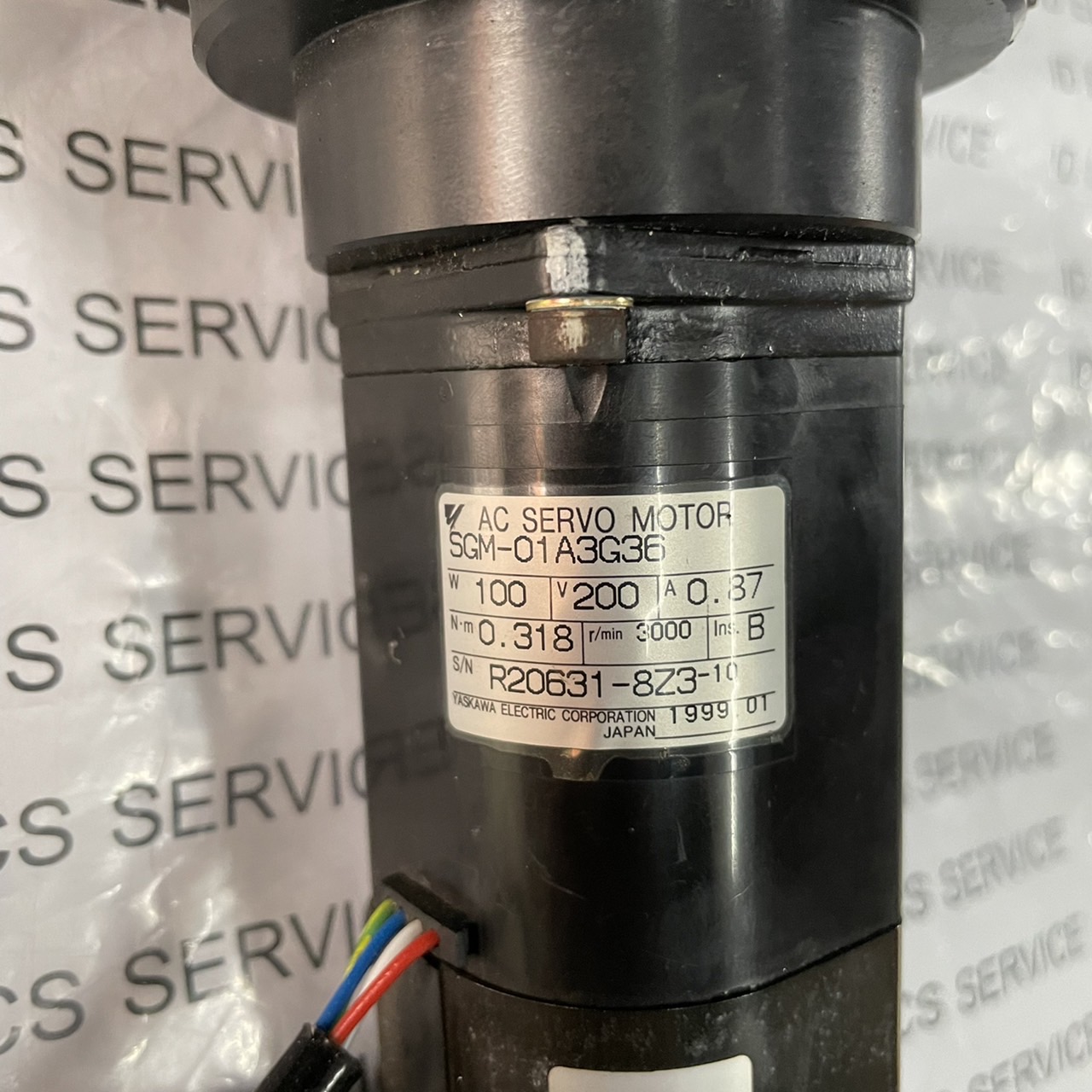 SGM-01A3G36 YASKAWA SERVO MOTOR