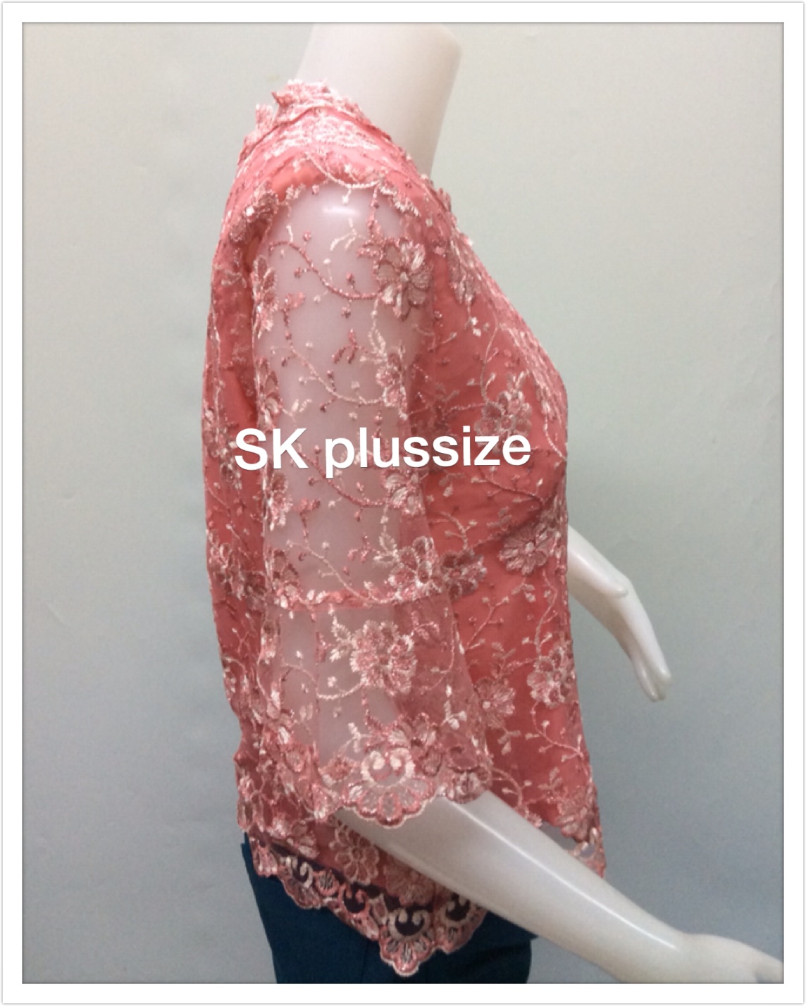 เสื้อลูกไม้บุหงา สีโอรส แขนต่อระบาย รอบอก 38 นิ้ว