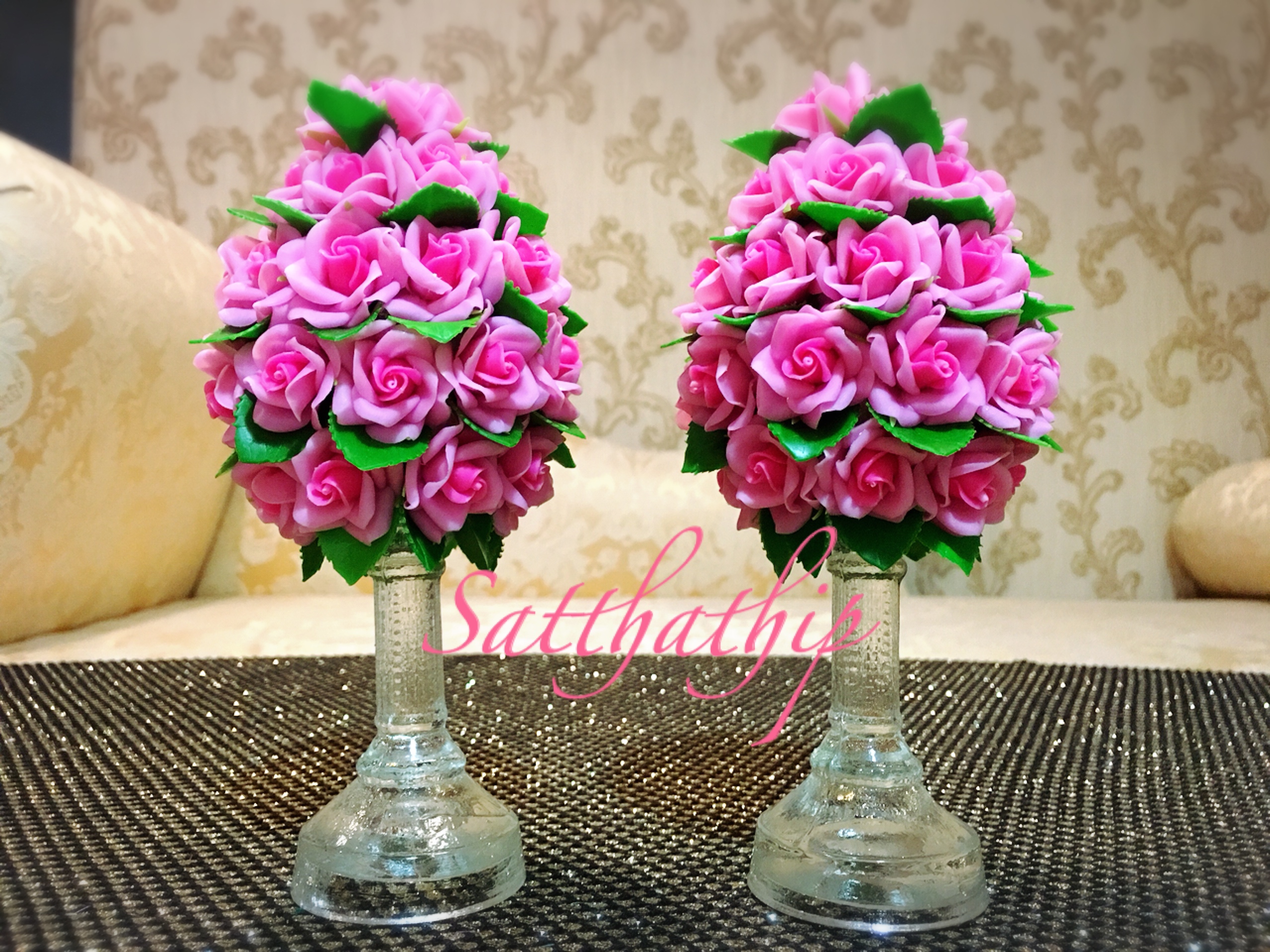 พานพุ่มดอกกุหลาบ ประดิษฐ์จากดิน [3 นิ้ว 1,250 บาท/คู่]