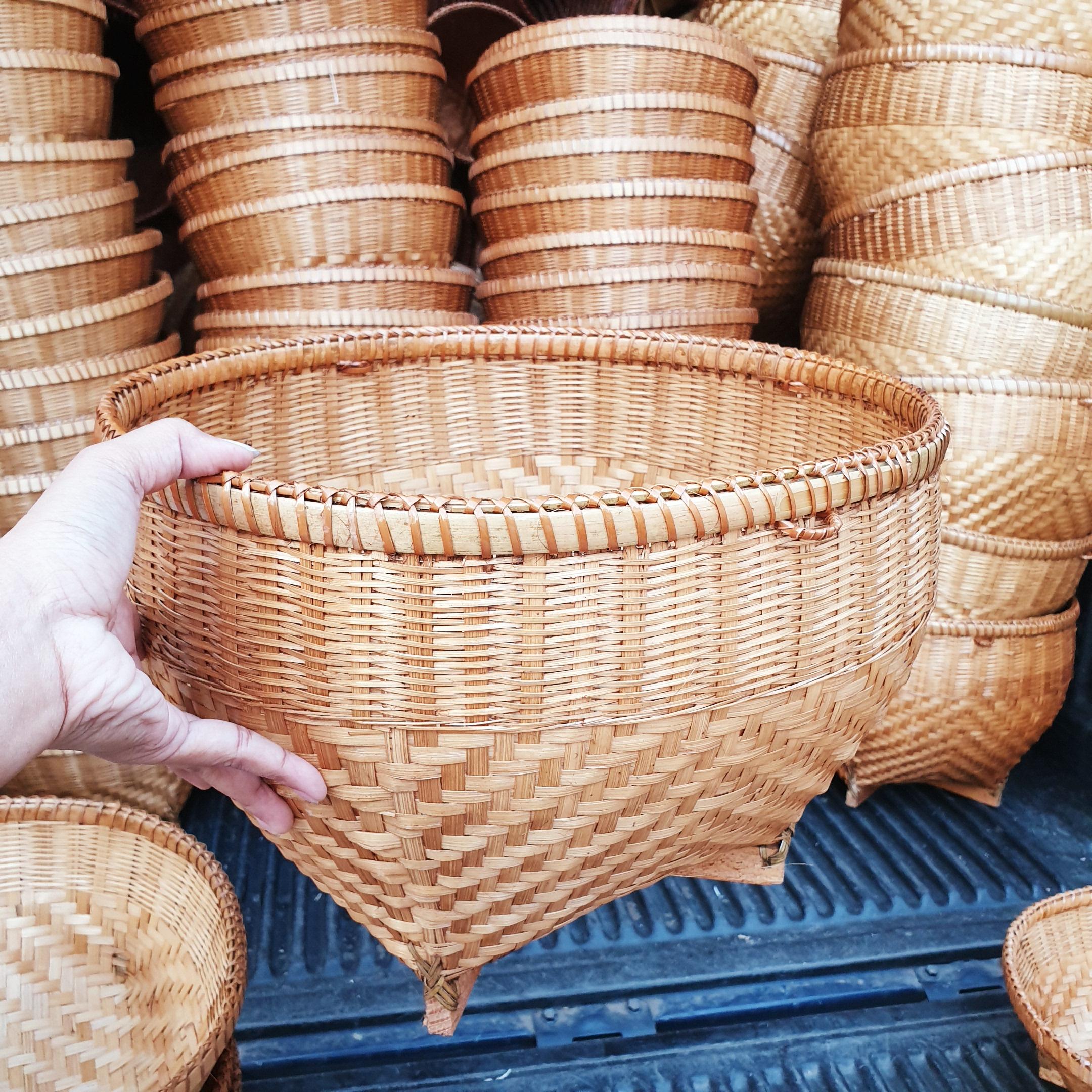 กระบุง ขนาดใหญ่ 16"