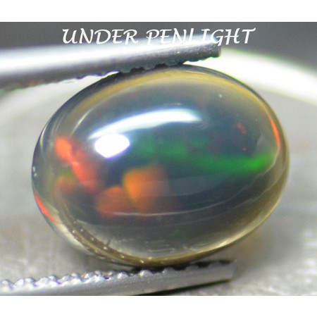แบล็คโอปอลหลากสี (Opal) 1.05 กะรัต