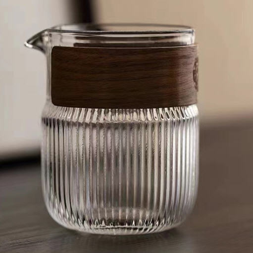 แก้วน้ำ,แก้วใส