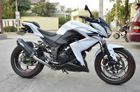 ท่อ M4 Slip-on Carbon สำหรับ Ninja 300 Z300 ปี 2013-2016 (For Exhibition only)