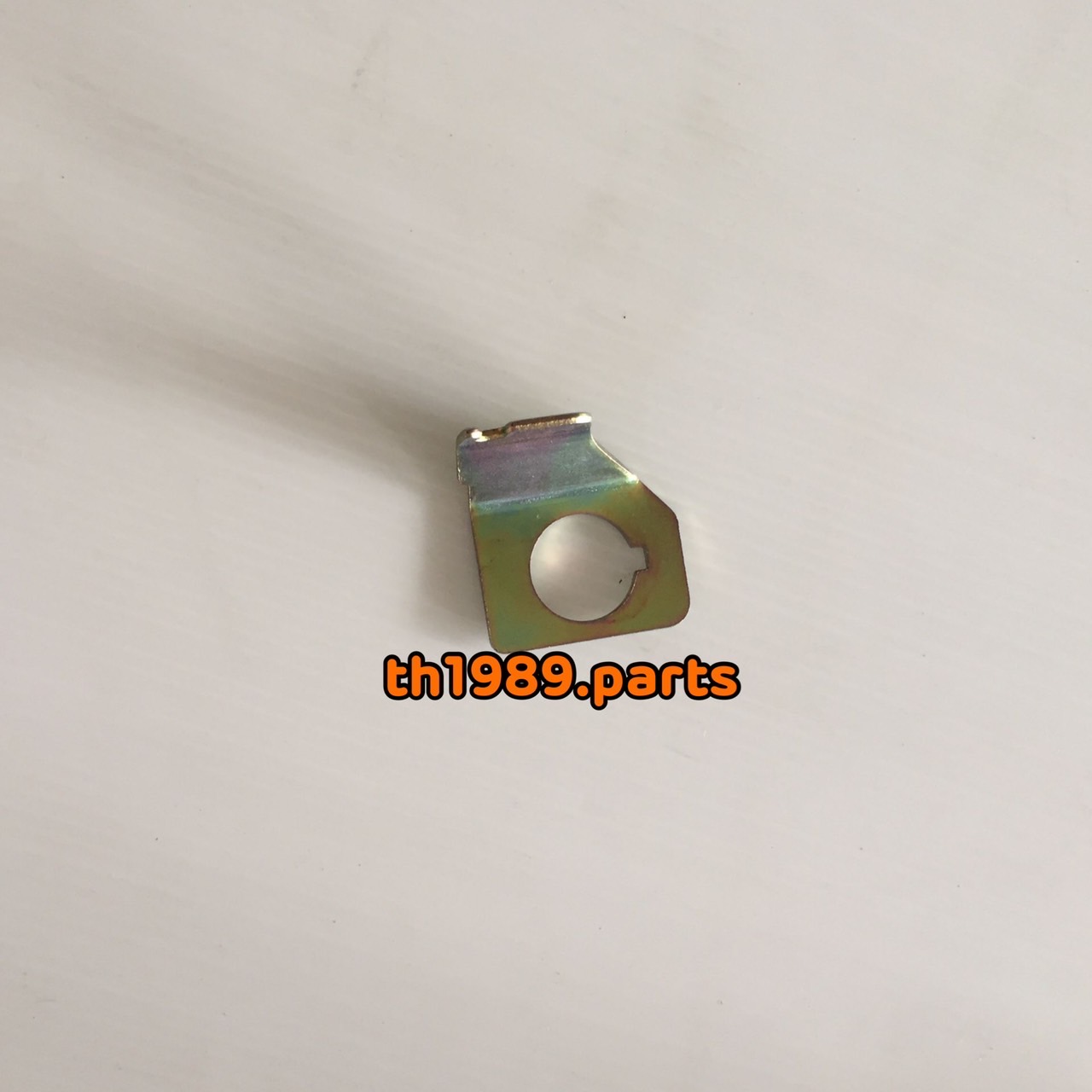 ตัวยึดสายล็อคเบาะ สำหรับรุ่น FD125X-B SMASH125 อะไหล่แท้ SUZUKI 45288-20G00-000