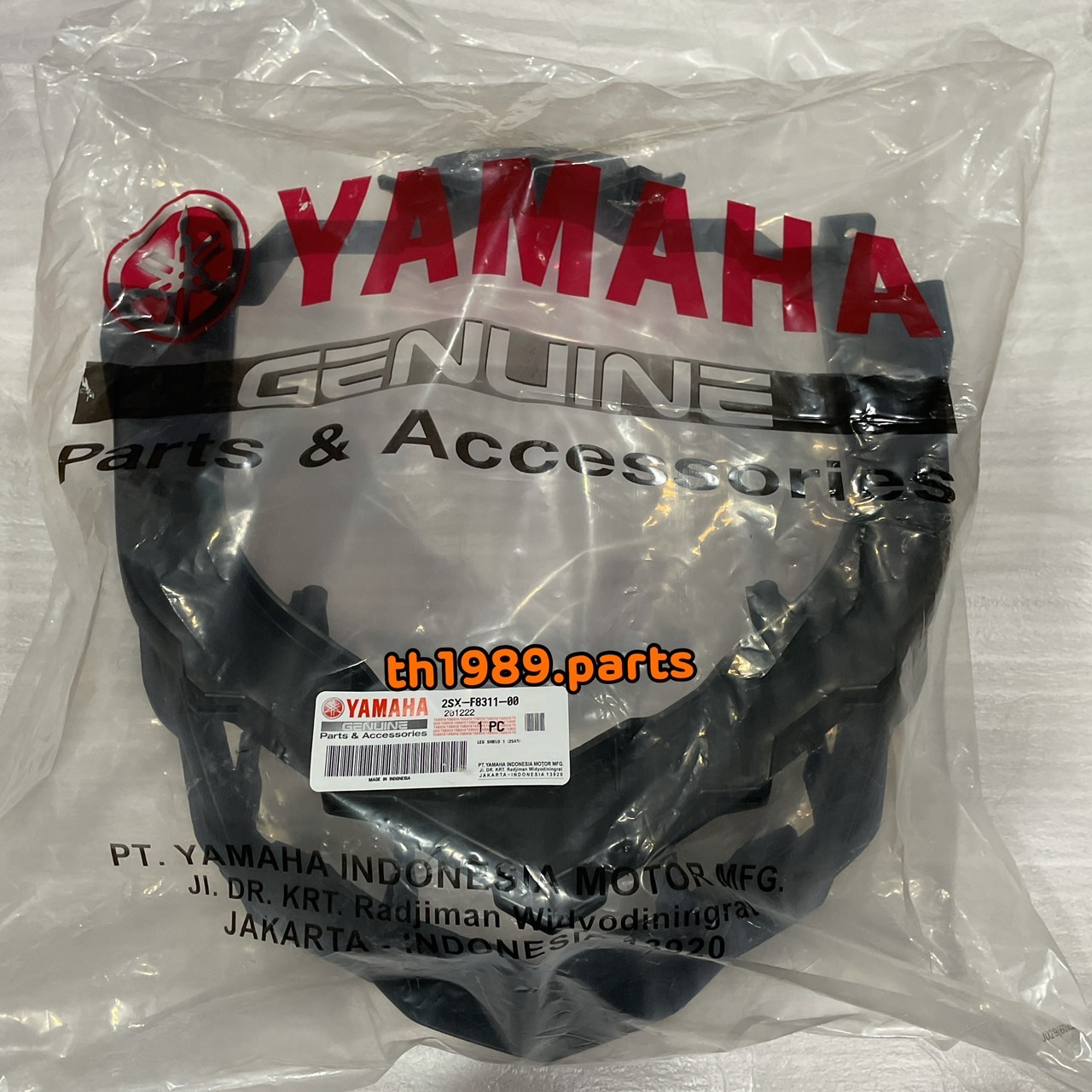 2SX-F8311-00 บังลมหน้า GT125 ( ครอบไฟหน้าGT125 ) อะไหล่แท้ YAMAHA