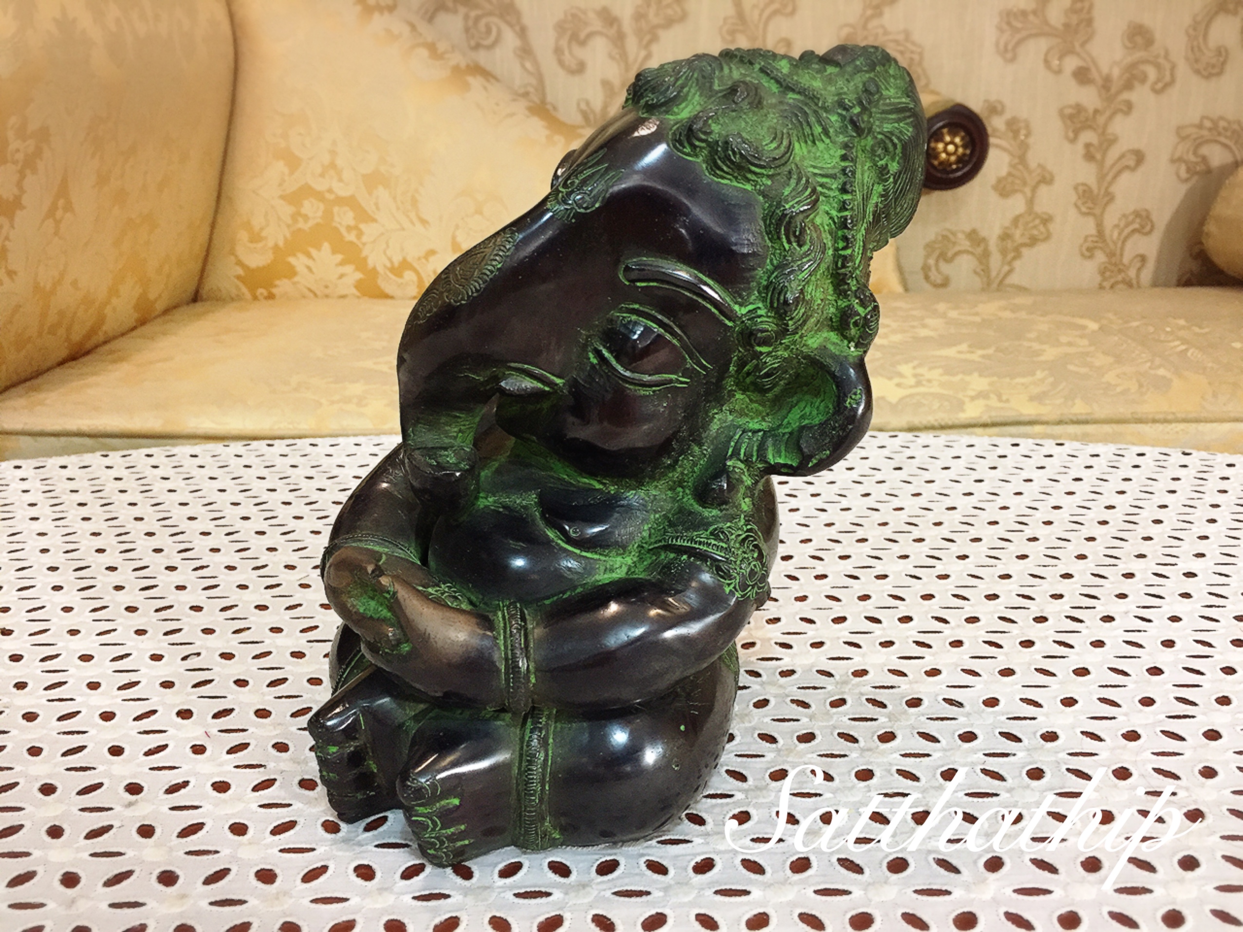 พระพิฆเนศ ปางเด็กนังสมาธิ ทองเหลือง (ทองเหลืองรมดำ ล้อชินเขียว) ผลิตและนำเข้าจากอินเดีย - Ganesha: Lord of Success