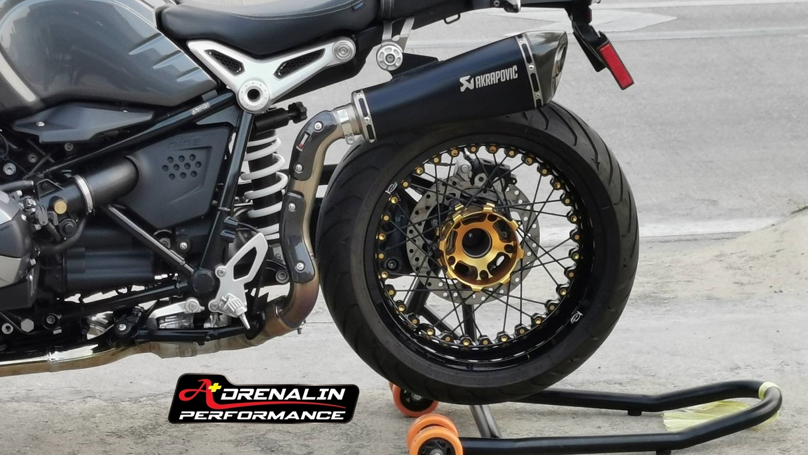 ล้อ Kineo สำหรับ R nine T 2014+