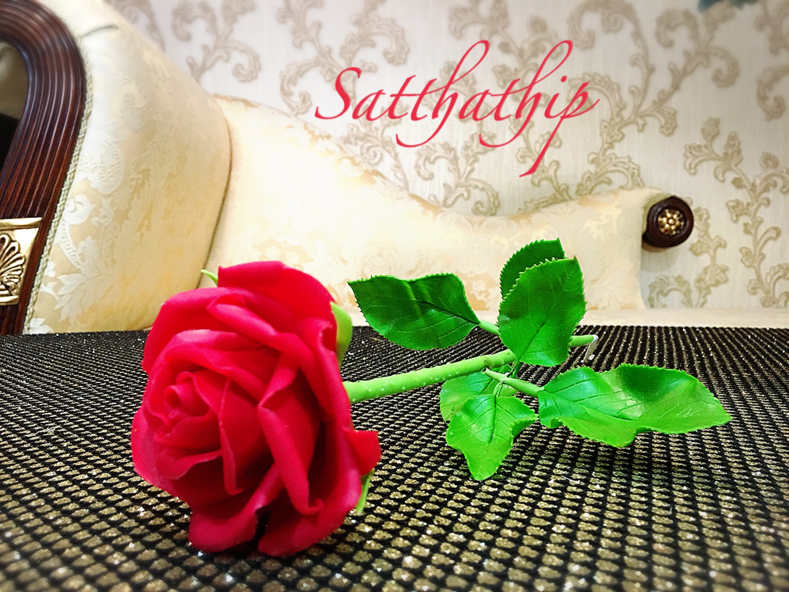 ดอกกุหลาบ สีแดง ประดิษฐ์จากดิน - ดอกกุหลาบ - Rose Flower