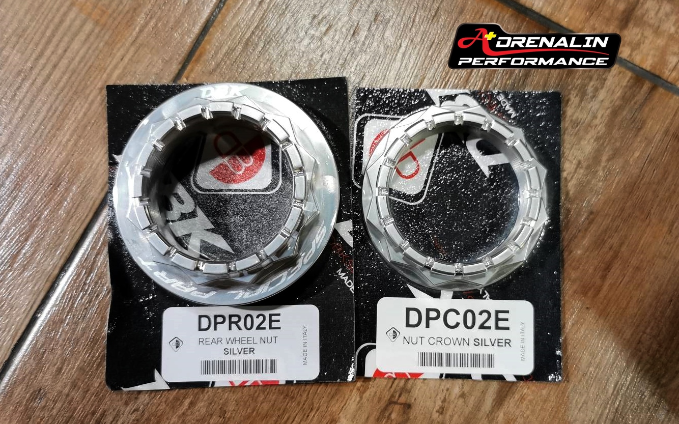 CNC Racing Rear wheel akle sets น๊อตล้อ สำหรับ Ducati Panigale V4