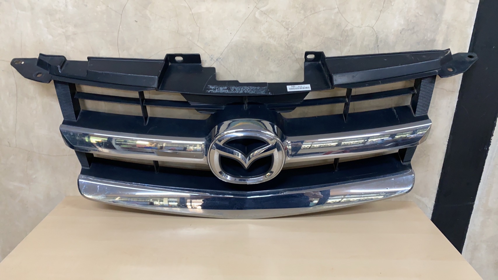 กระจังหน้า Mazda BT50