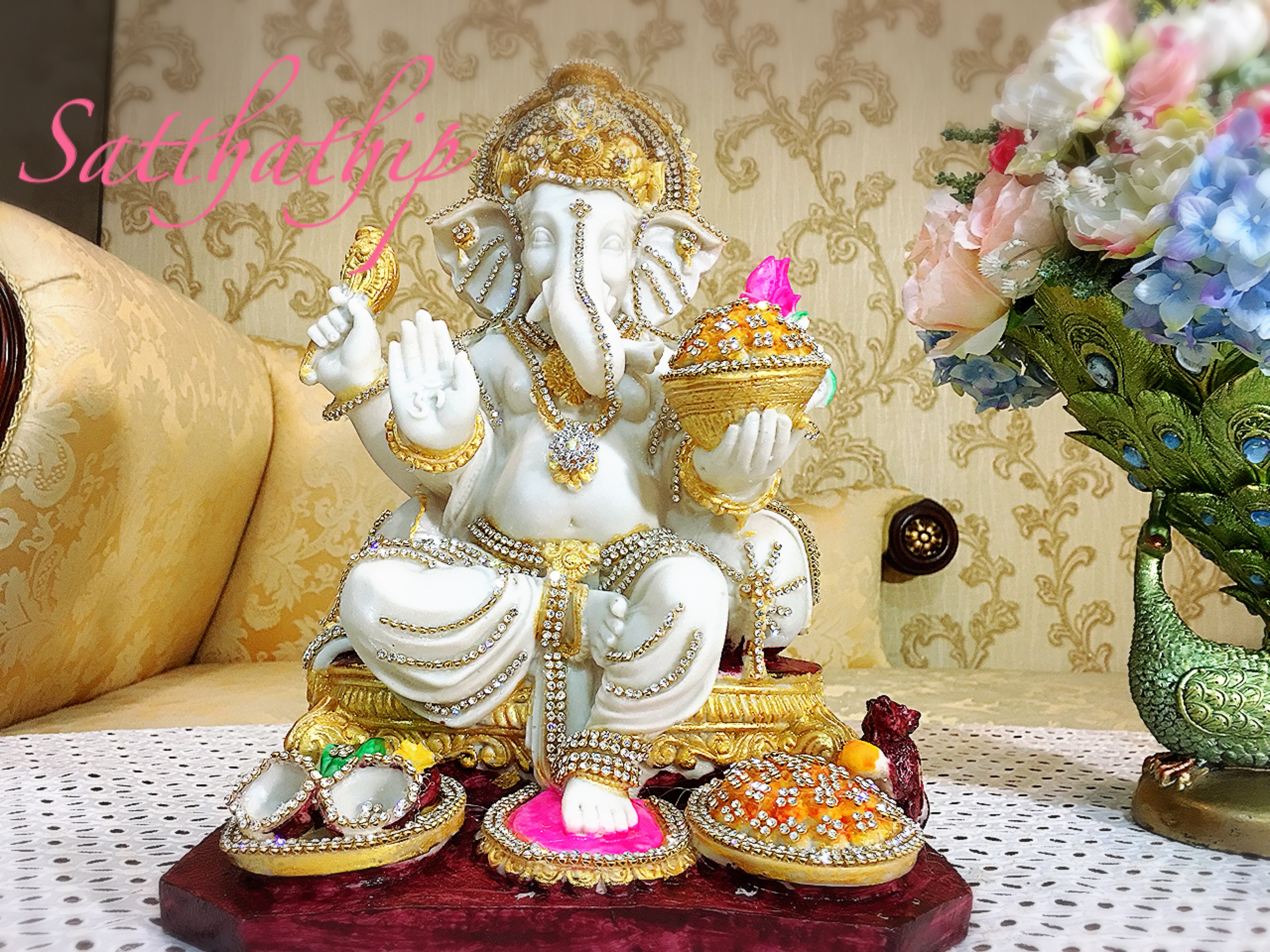 พระพิฆเนศ ปางประทานพร (เรซิ่น แต่งองค์) - Ganesha: Lord of Success