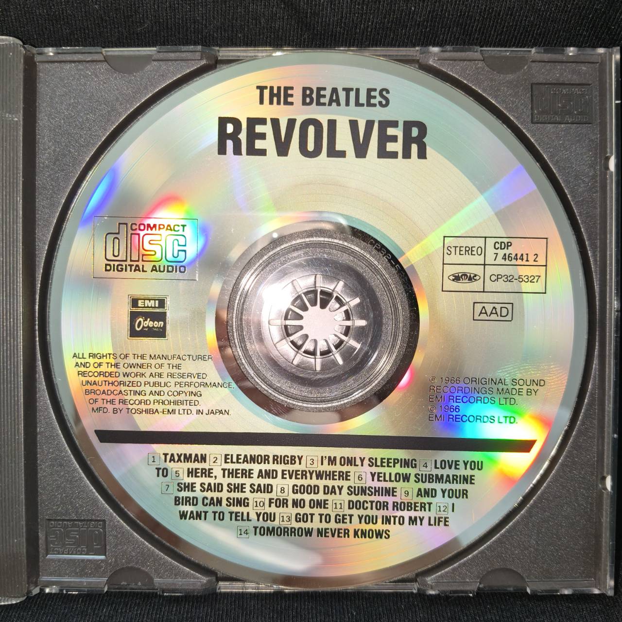 The Beatles – Revolver / JAPAN / มีรอยบ้าง