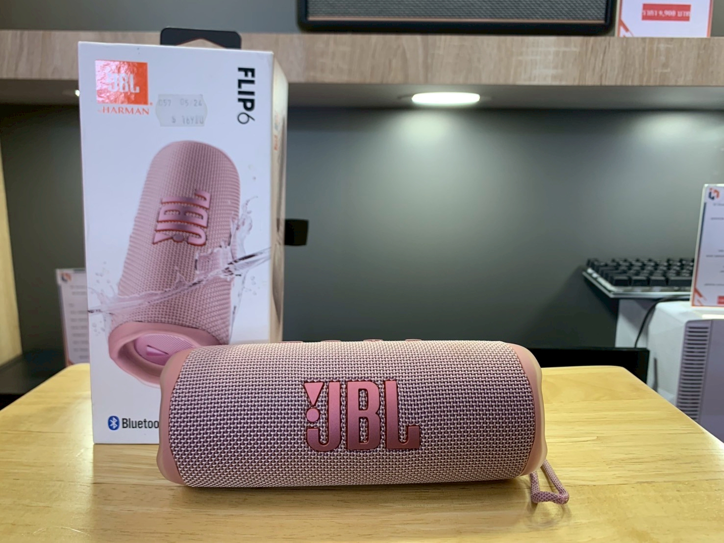 JBL Flip 6 สี Pink