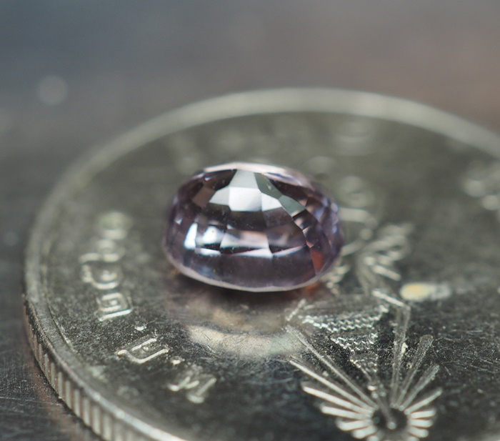 พลอยสปิเนล (Spinel) 1.10 กะรัตสีม่วง