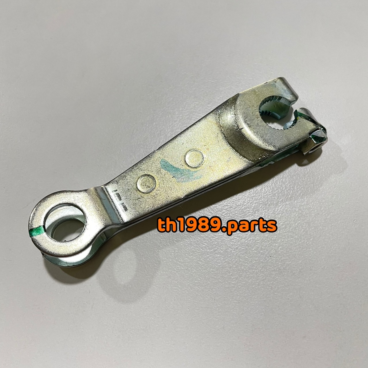 ขาเบรคหลัง สำหรับรุ่น MIO , FINO อะไหล่แท้ YAMAHA (รหัสเก่า 5LW-F5355-00 ) 1P7-F5355-00