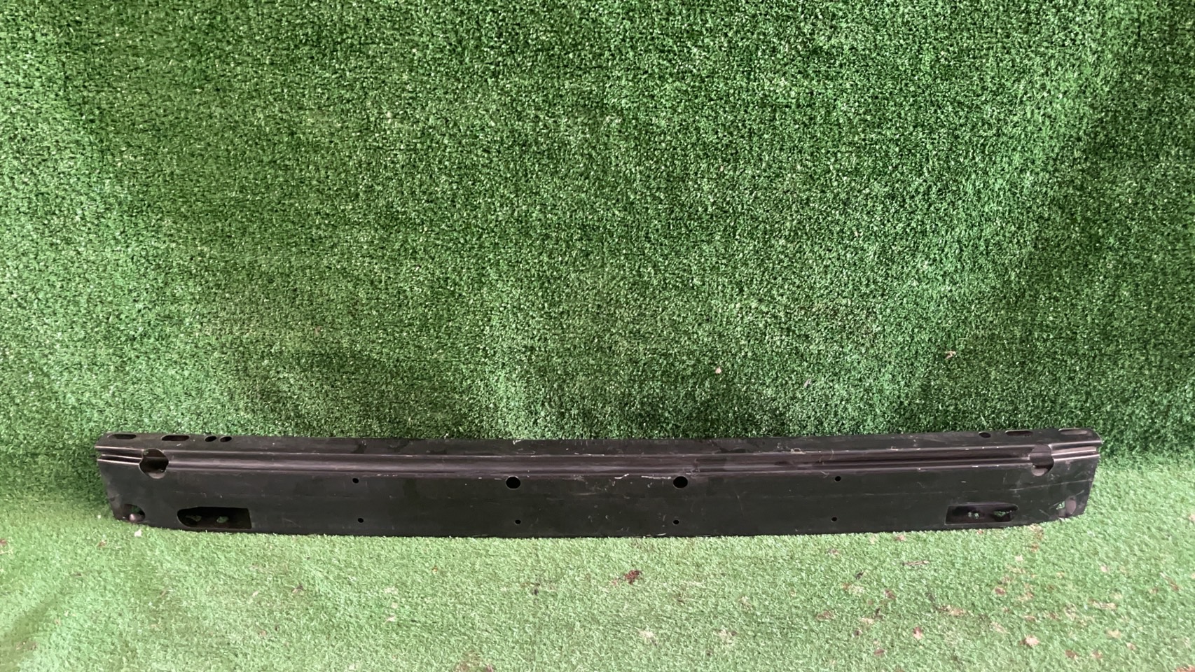 โครงกันชนหน้า Toyota Commuter 2005-14