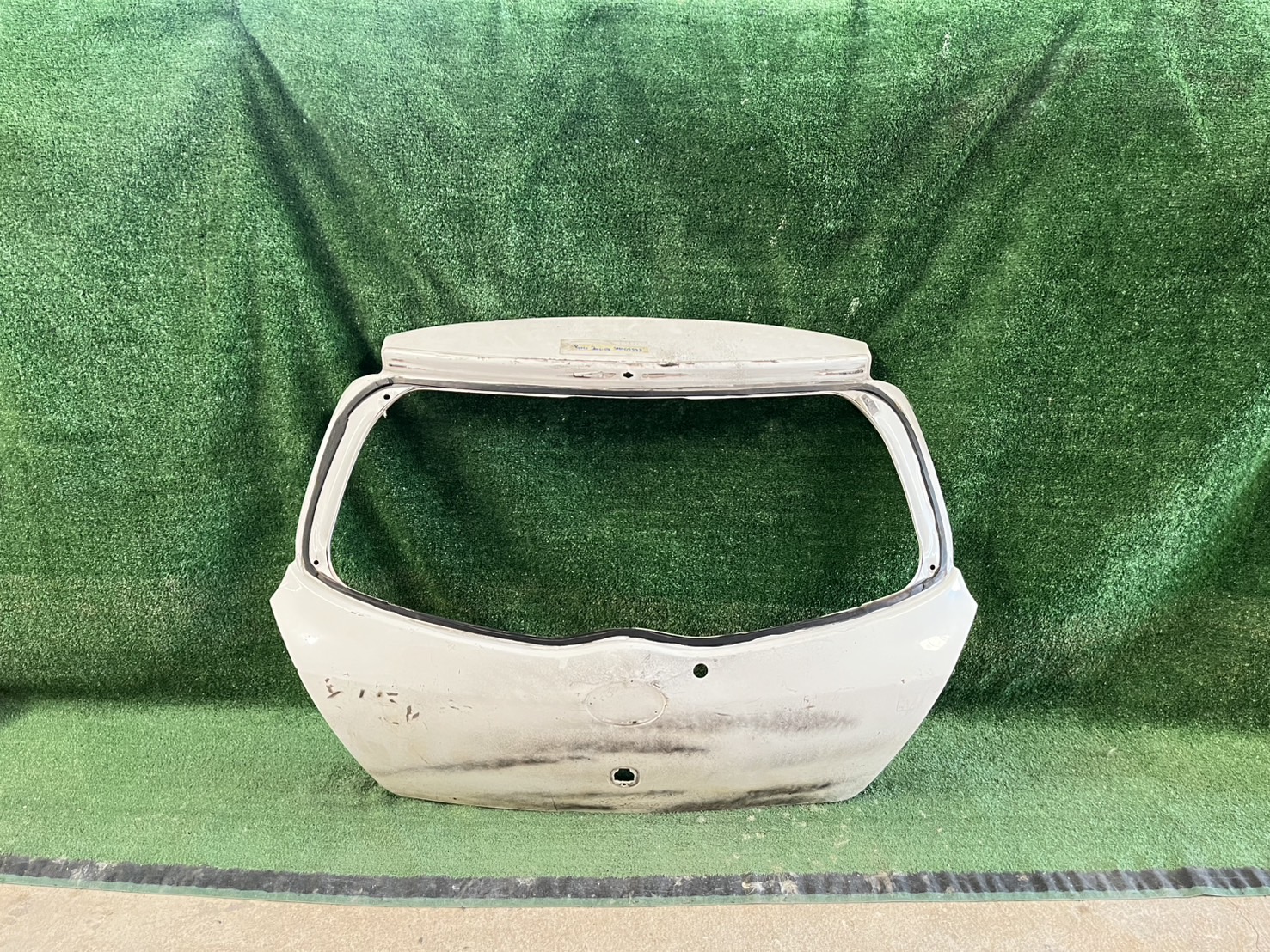 ฝาปิดท้าย Toyota Yaris 2006-08