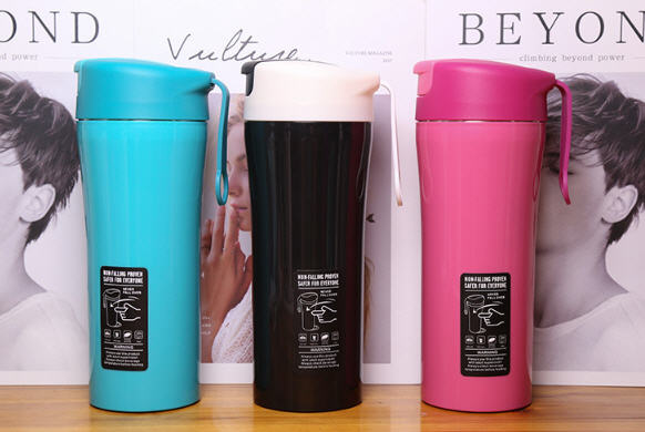 แก้วผลักไม่ล้ม,แก้วปัดไม่ล้ม