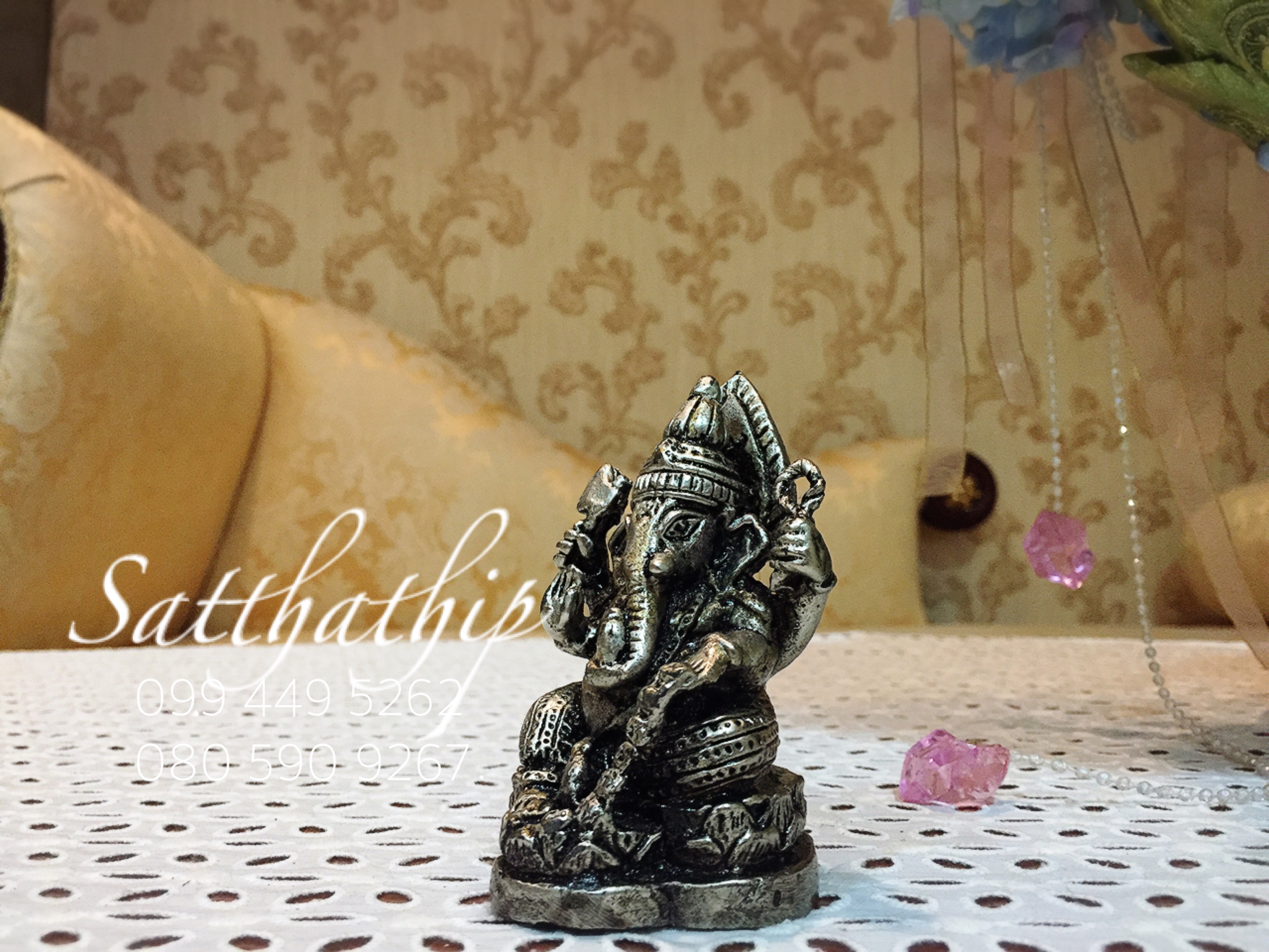 พระพิฆเณศปางประทานพร โปรยเหรียญ (ทองเหลืองชุบเงิน) - Ganesha: Lord of Success