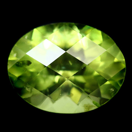 พลอยเพอริดอท (Peridot) 2.05 กะรัต