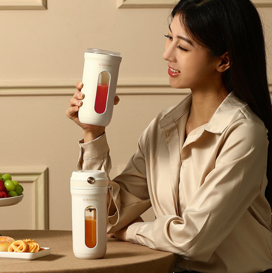 แก้วปั่นน้ำผลไม้,แก้วน้ำปั่นแบบพกพาขนาดเล็ก,แก้วปั่นอัตโนมัติไฟฟ้า