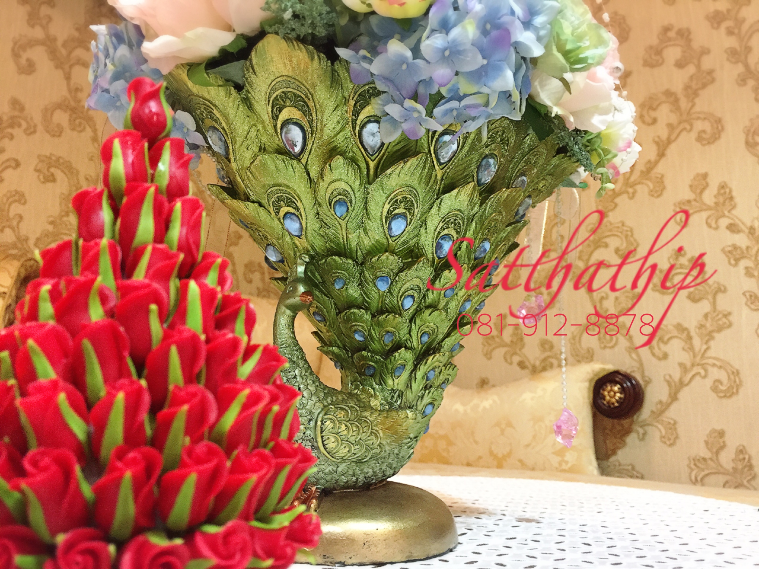 พานพุ่มดอกกุหลาบ ประดิษฐ์จากดิน [3.5 นิ้ว 950 บาท/คู่]