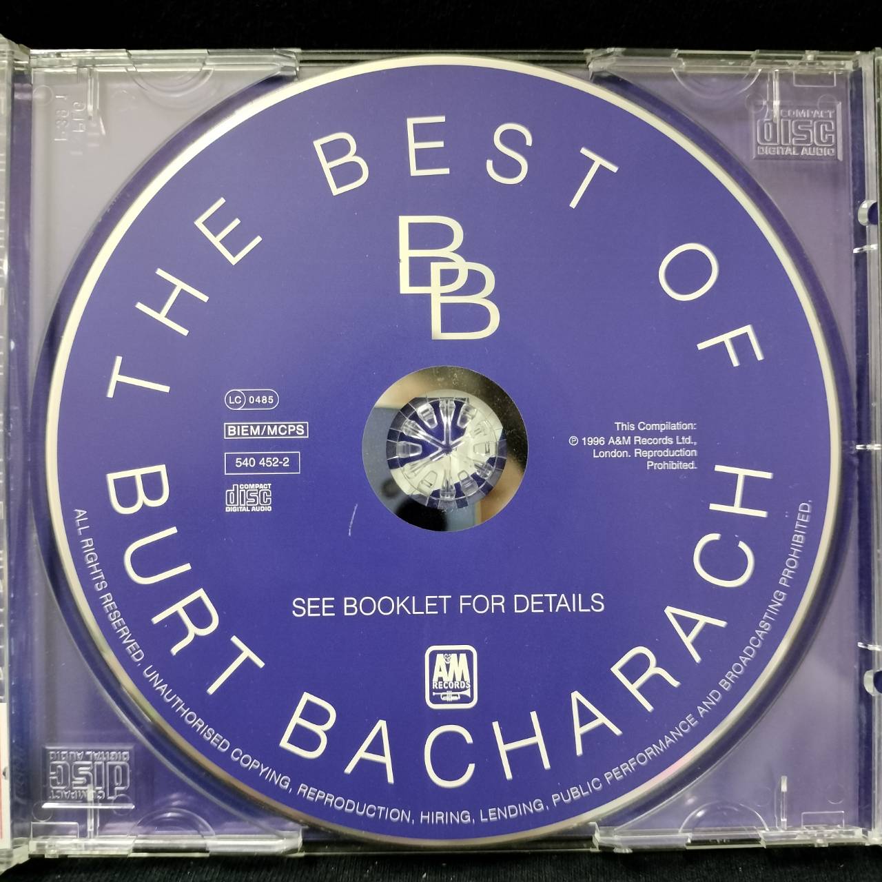 Burt Bacharach – The Best Of Burt Bacharach / UK / แผ่นดี