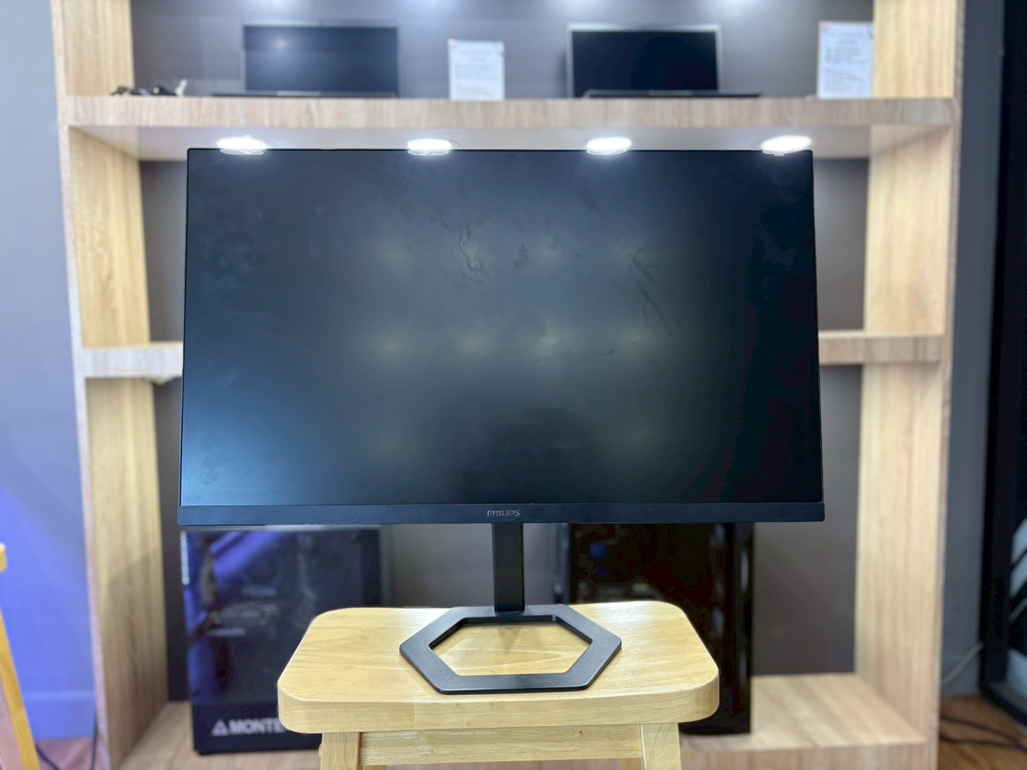 PHILIPS 27E1N5500LB/67 27.0" VA 2K 100Hz
