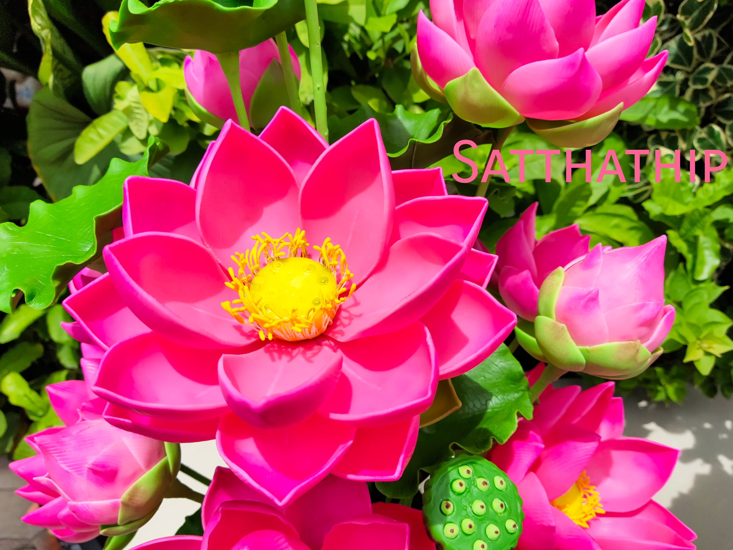 แจกันดอกบัว - ดอกบัวประดิษฐ์ - แจกันดอกบัวหลวงสีชมพู (ข้างละ 6 ดอก) ประดิษฐ์จากดิน - แจกันดอกบัวประดิษฐ์ - Lotus Flower