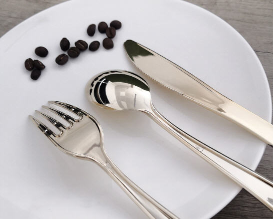 ชุดช้อนส้อมมีด,ชุดช้อนส้อมมีดพลาสติก,ใช้แล้วทิ้ง