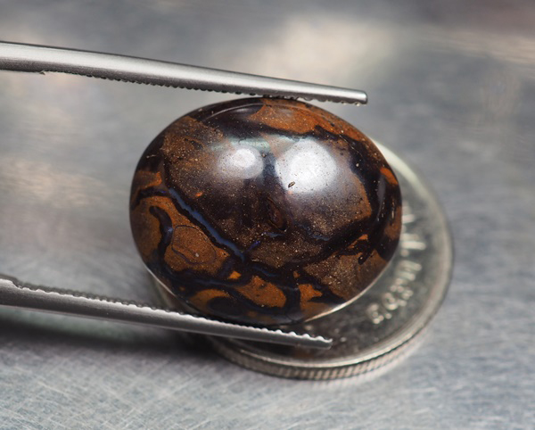 เมตริกมัลติโอปอล (Matrix Boulder Opal) 10.40 กะรัต