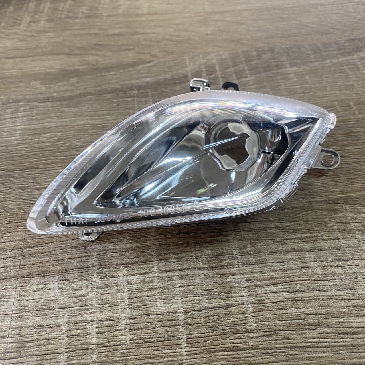 33450-KPH-901 ชุดตัวเรือนไฟเลี้ยวหน้าซ้าย WAVE125D WAVE125i(2004) อะไหล่แท้ HONDA