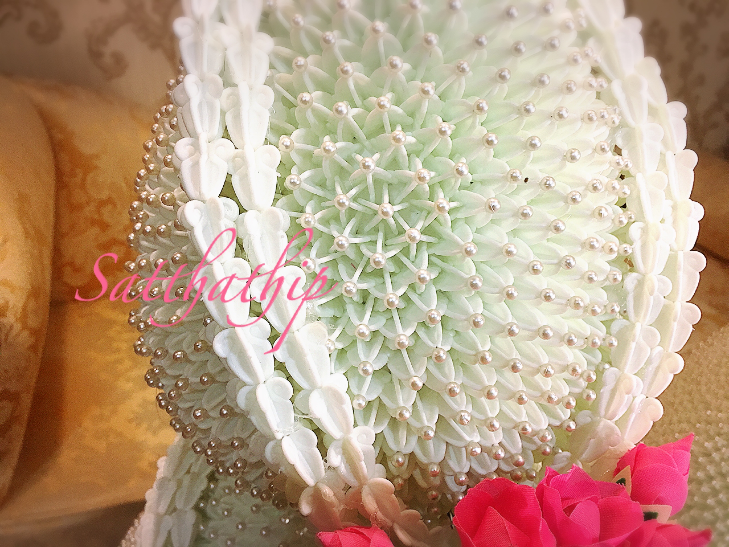 พานพุ่ม - พานพุ่มสักการะ - พานพุ่มดอกรัก - พานพุ่มดอกรักประดิษฐ์ (พลาสติก) - พานพุ่มสีขาว - Panpum