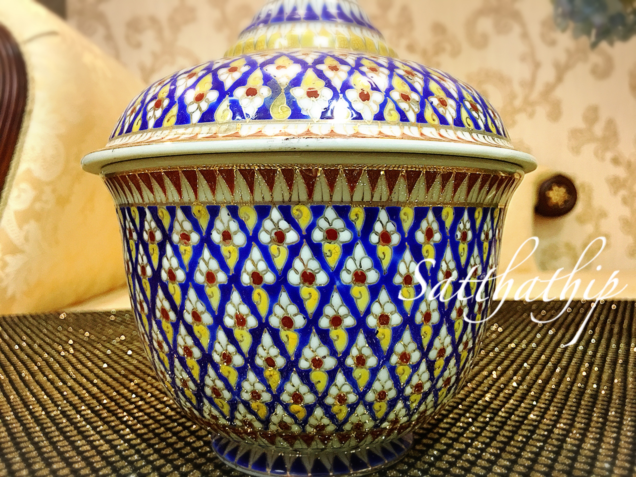 โกศอัฐิ เบญจรงค์ - โกศอัฐิ - โถอัฐิ