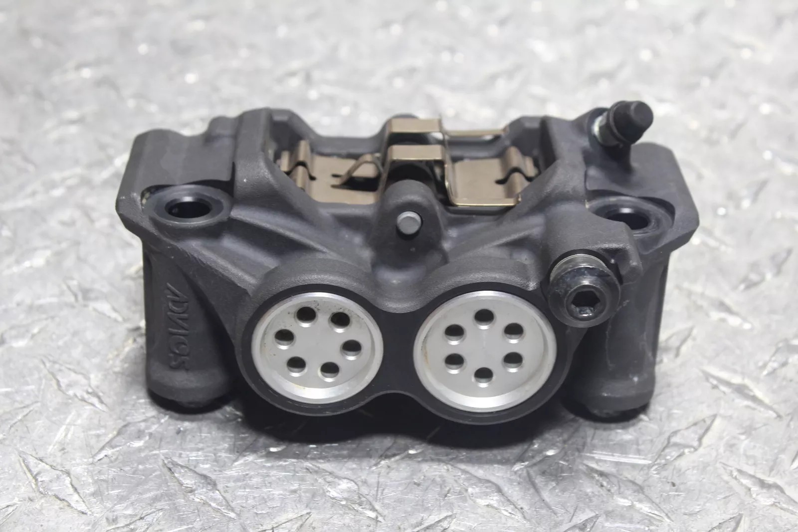 ผ้าเบรคหน้า Brembo สำหรับ MT09 2014+ ปั๊มเดิม