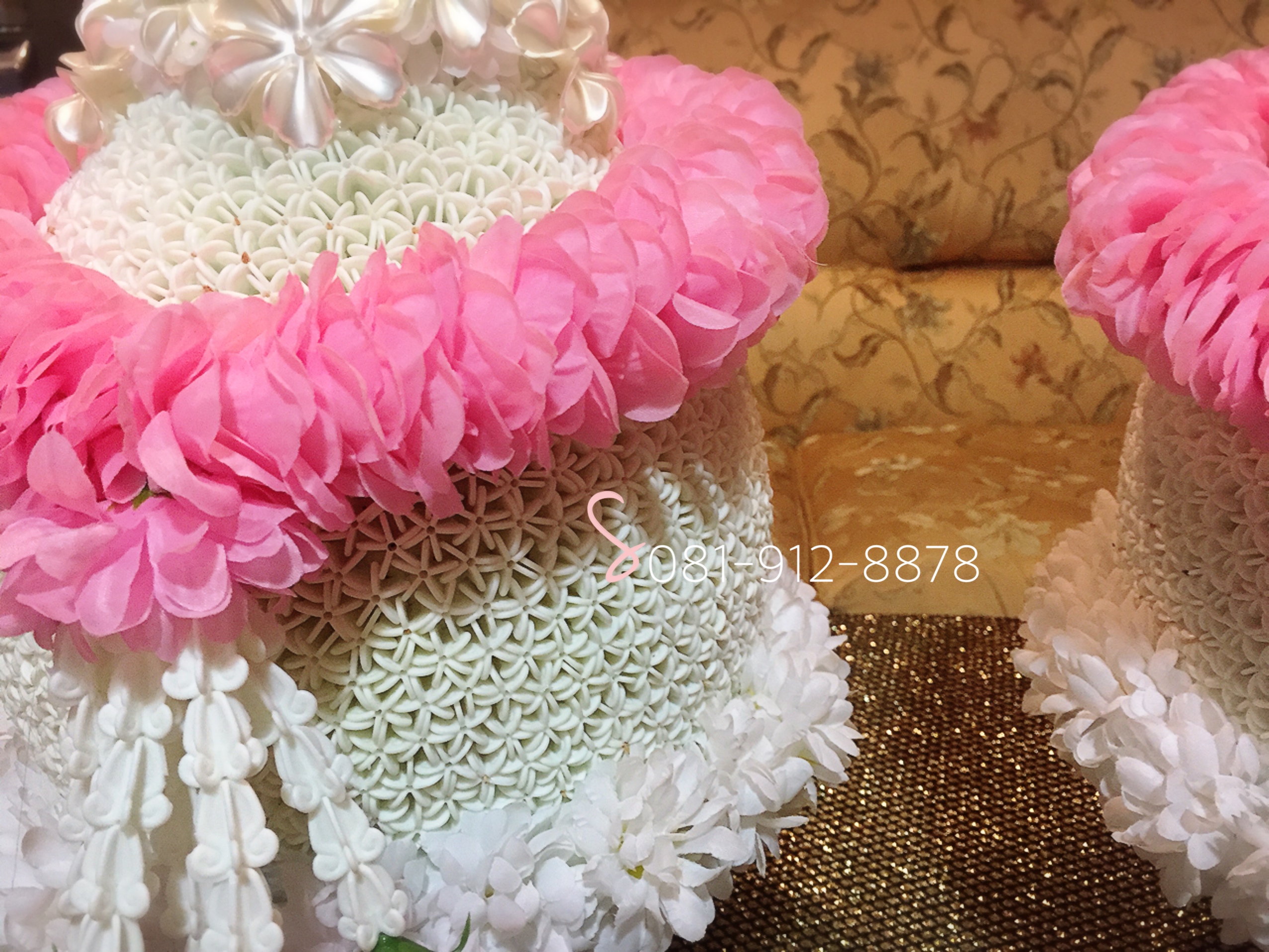 พานพุ่ม - พานพุ่มสักการะ - พานพุ่มดอกรัก - พานพุ่มดอกรักประดิษฐ์ (พลาสติก) - พานพุ่มสีขาว - Panpum